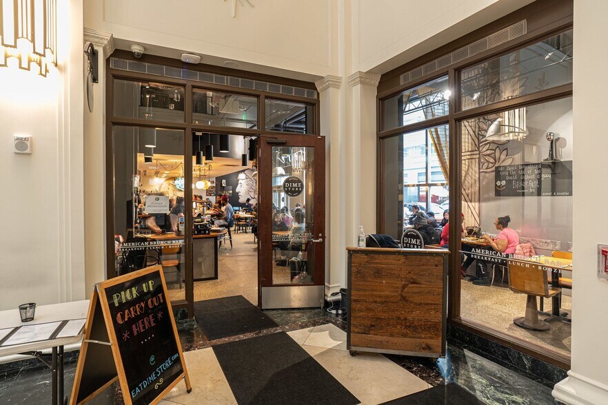 More Photos Of 719 Griswold St, Detroit Office For Lease