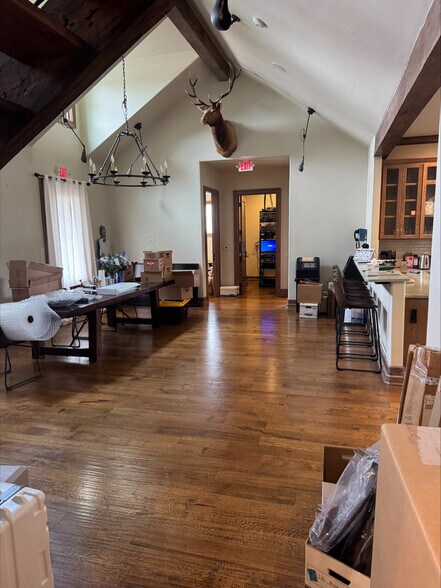 More Photos Of 1414 14th St, Plano Office For Lease