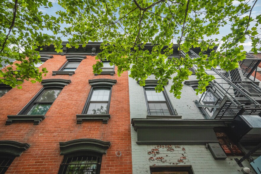 More Photos Of 447-449 Keap St, Brooklyn Apartments For Sale