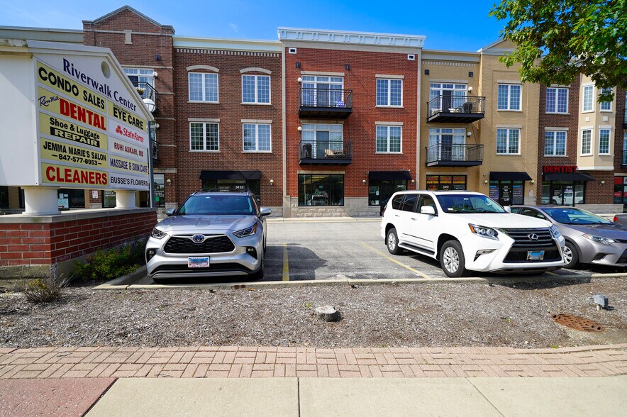 More Photos Of 3400 Kirchoff Rd, Rolling Meadows Apartments For Sale