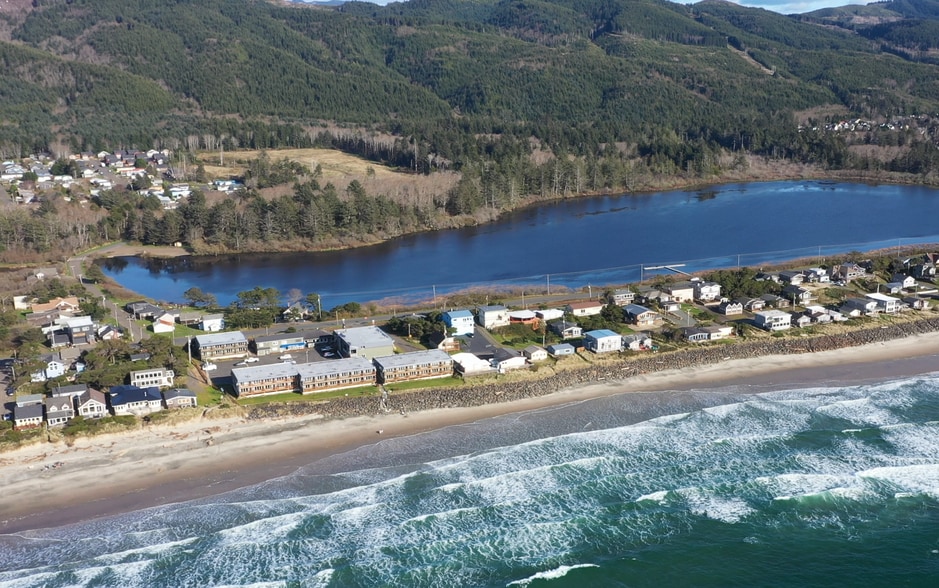 More Photos Of 101 NW 11th Ave, Rockaway Beach Hotel For Sale