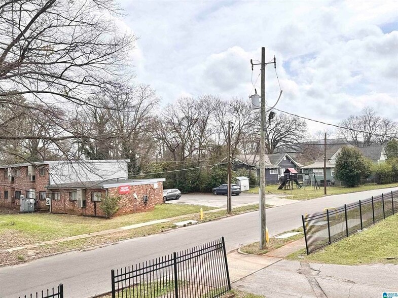 More Photos Of 137 59th St N, Birmingham Apartments For Sale