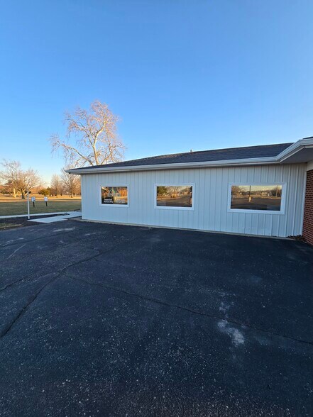 More Photos Of 9273 W 1050 N, Elwood Freestanding For Sale