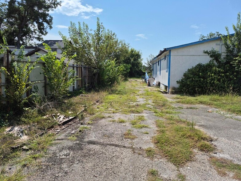 More Photos Of 9009 Ramin St, Houston Land For Sale