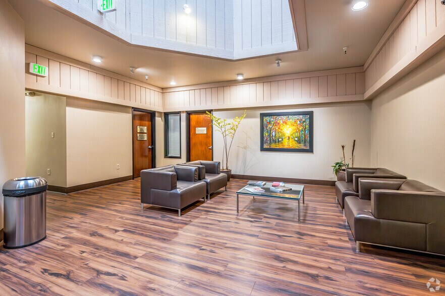 More Photos Of 6660 Coyle Ave, Carmichael Medical For Sale
