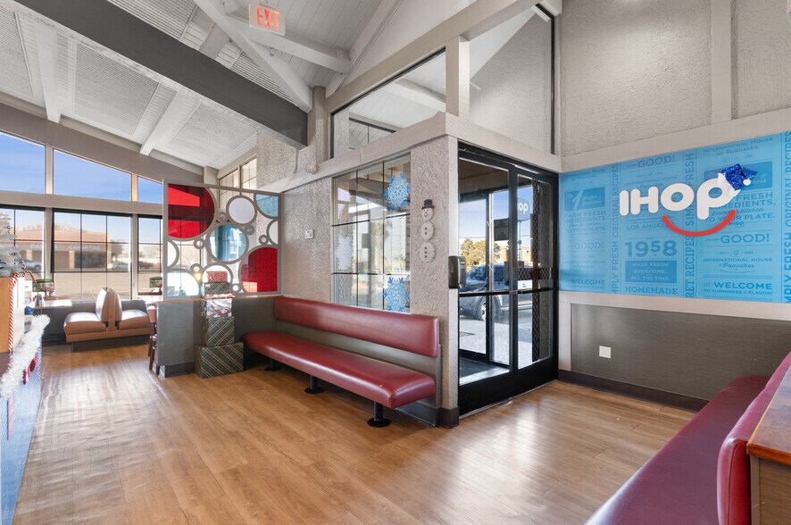 More Photos Of 4860 Boulder Hwy, Las Vegas Restaurant For Sale