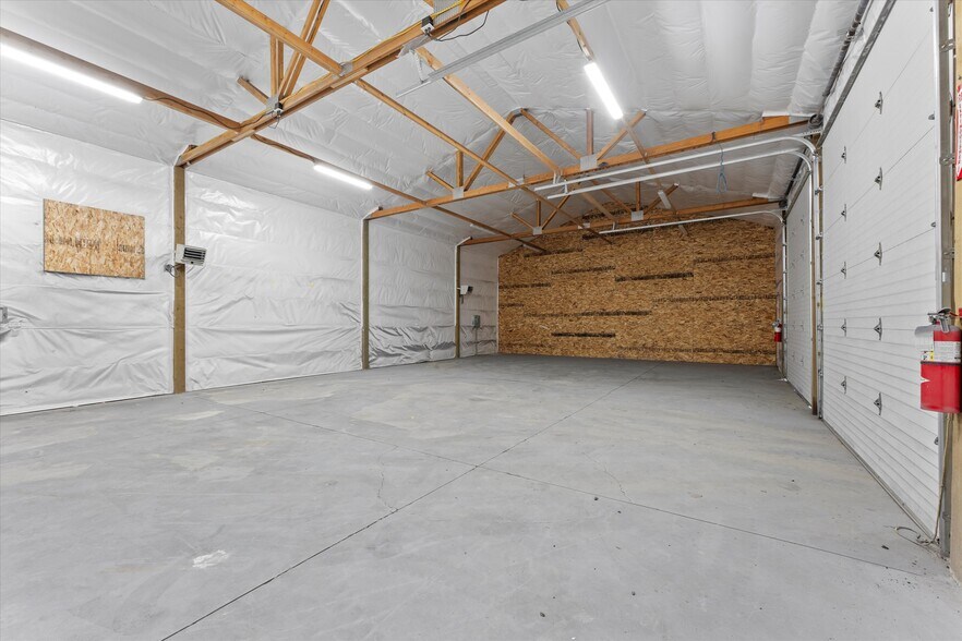 More Photos Of 221 Hamilton Rd, Moses Lake Warehouse For Lease