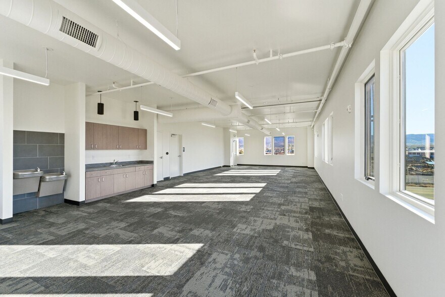 More Photos Of Phase One Unit #6, 1922 US-40 Hwy, Heber City Light Distribution For Lease