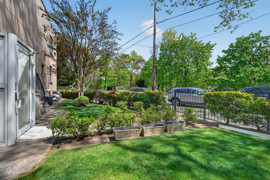 More Photos Of 655 76th St, Brooklyn Healthcare For Sale