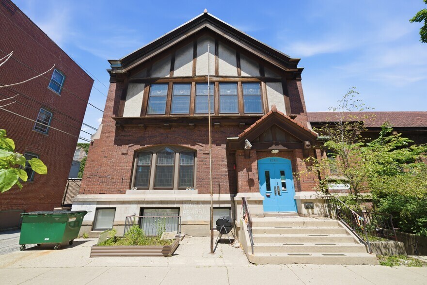 More Photos Of 5944 N Magnolia Ave, Chicago Specialty For Sale