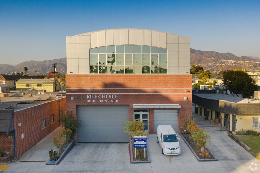 More Photos Of 645 W Broadway, Glendale Distribution For Lease