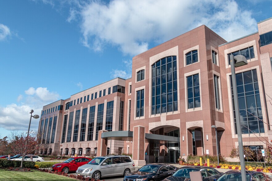 More Photos Of 300 Kimball Dr, Parsippany Office For Lease