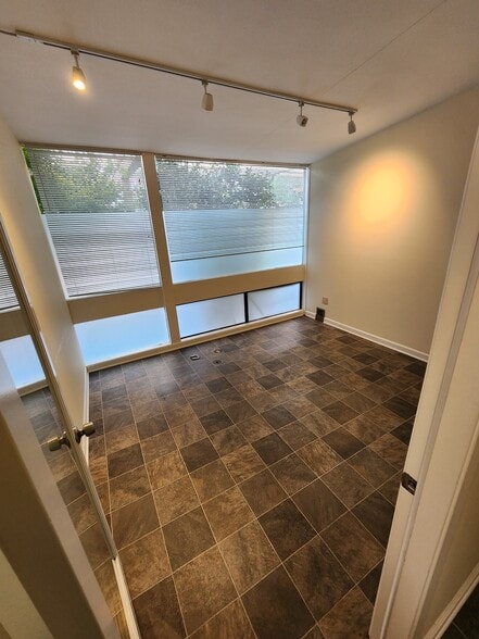 More Photos Of 1806-1832 Jefferson St, Napa Medical For Lease