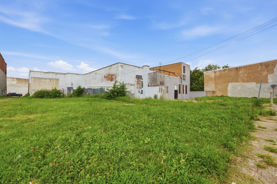 More Photos Of 1142-1148 Broadway, Camden Flex For Sale
