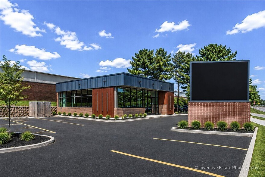 Primary Photo Of 780 W Golf Rd, Schaumburg Freestanding For Lease
