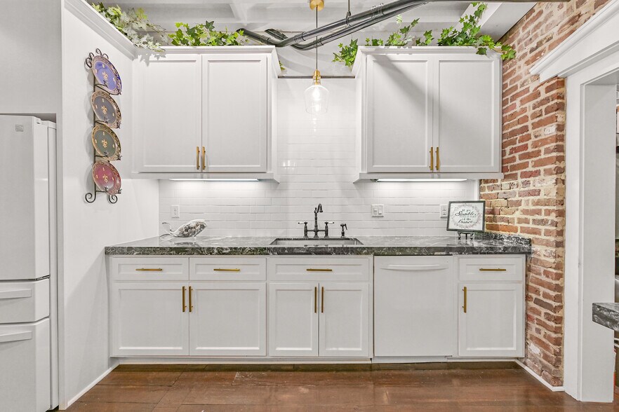 More Photos Of 217 23rd St, Galveston Apartments For Sale