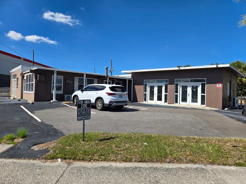 Primary Photo Of 211 Missouri Ave N, Largo Storefront Retail Office For Lease
