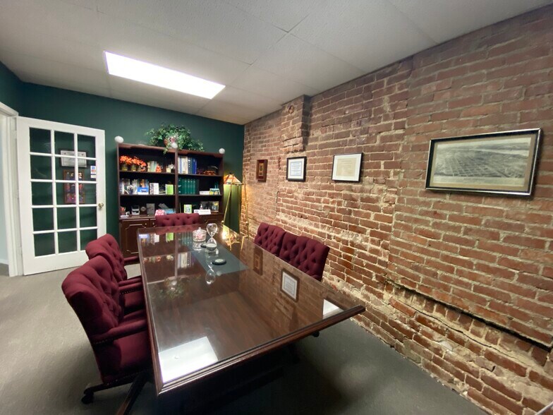 More Photos Of 212 N Main St, Sand Springs Office For Sale