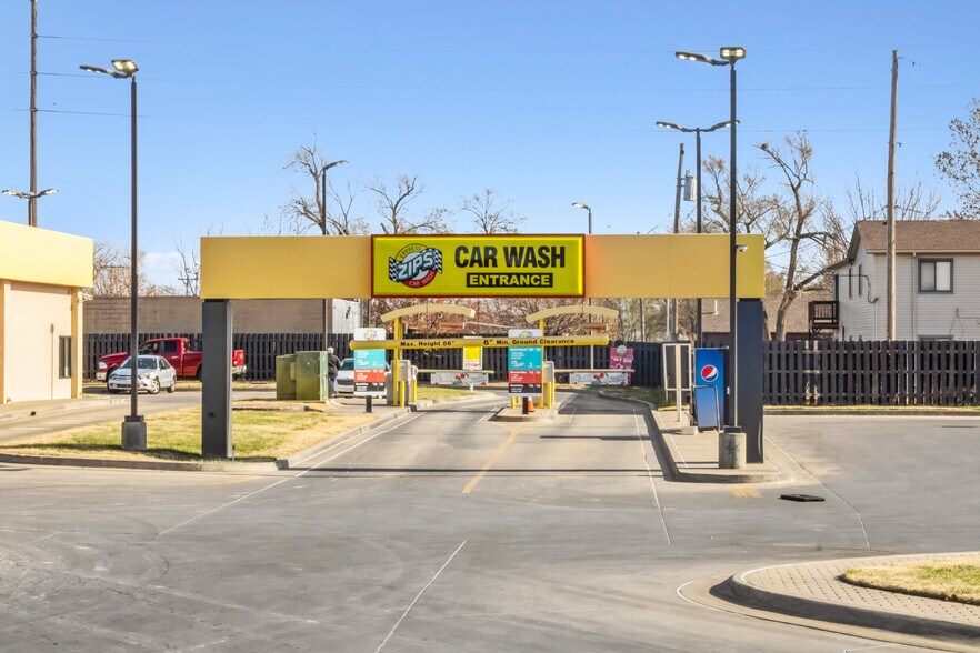 More Photos Of 3825 W Maple St, Wichita Carwash For Sale