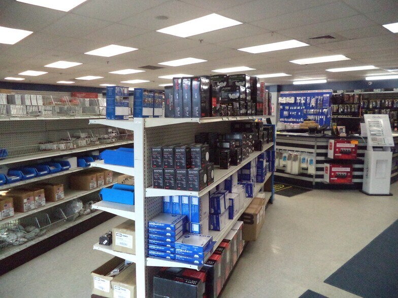 More Photos Of 79 Carl Dr, Manchester Warehouse For Sale