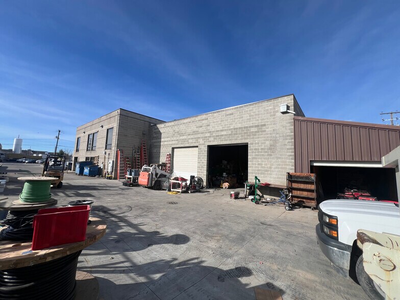More Photos Of 250 Plymouth Ave, Salt Lake City Showroom For Sale