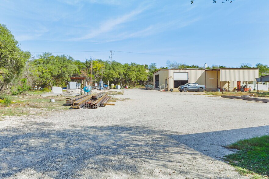 More Photos Of 7909 Rosson Dr., Austin Land For Lease