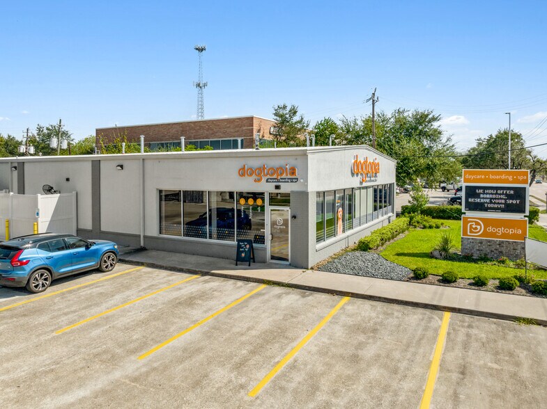 More Photos Of 6015 Fairmont Pky, Pasadena Freestanding For Lease