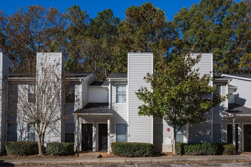 More Photos Of 5816 Covington Hwy, Decatur Apartments For Sale