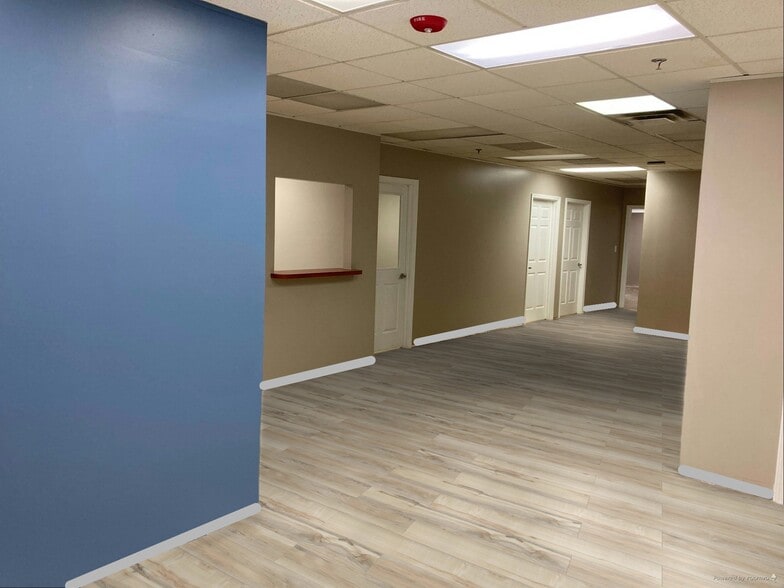 More Photos Of 125 Oakside Ct, Canton Medical For Lease