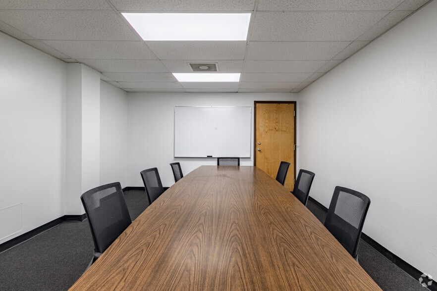 More Photos Of 40 Brunswick Ave, Edison Warehouse For Lease