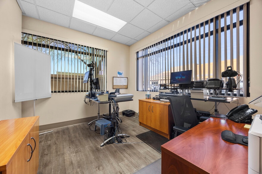 More Photos Of 9187 W Flamingo Rd, Las Vegas Medical For Sale