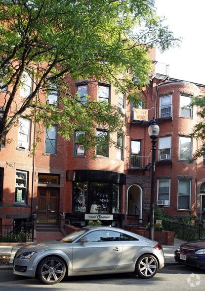 More Photos Of 297 Newbury St, Boston Storefront Retail Office For Lease