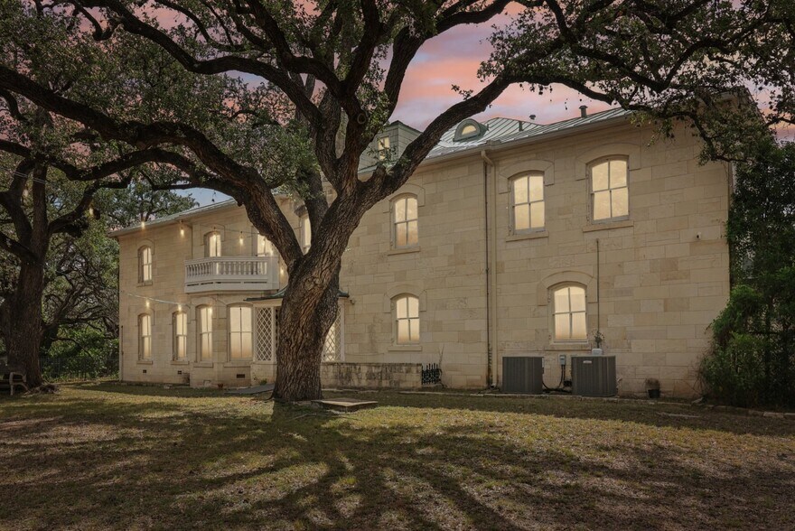 More Photos Of 7735 Mocking Bird Ln, San Antonio Lodge Meeting Hall For Sale