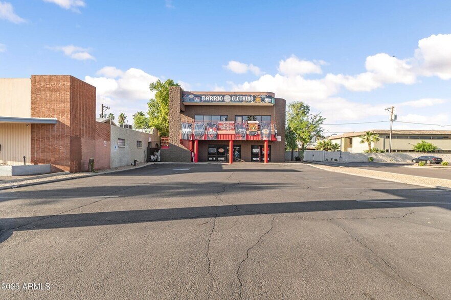 More Photos Of 319 E McDowell Rd, Phoenix Office For Sale