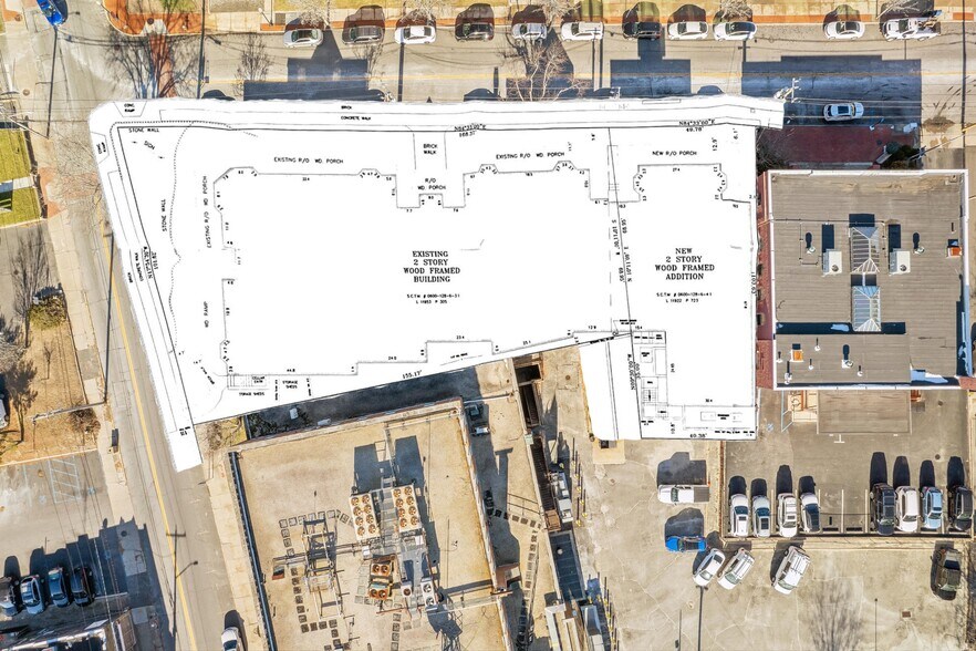 More Photos Of 33 W 2nd St, Riverhead Office For Sale