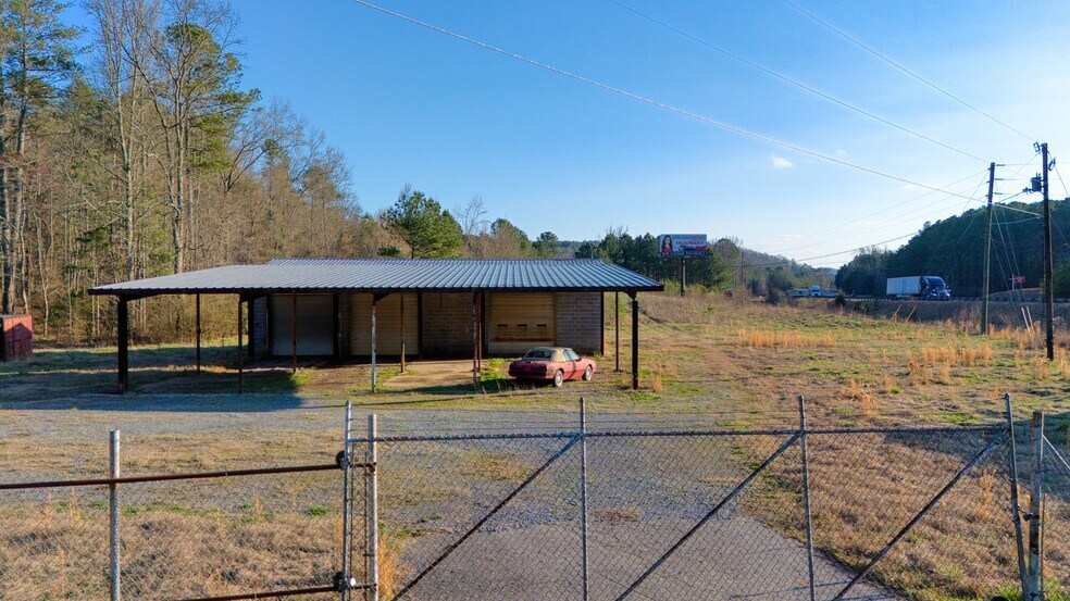 More Photos Of 10 Doyle Rd SE, Lindale Flex For Sale