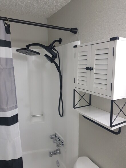 More Photos Of 311 58th Ave E, Bradenton Apartments For Sale