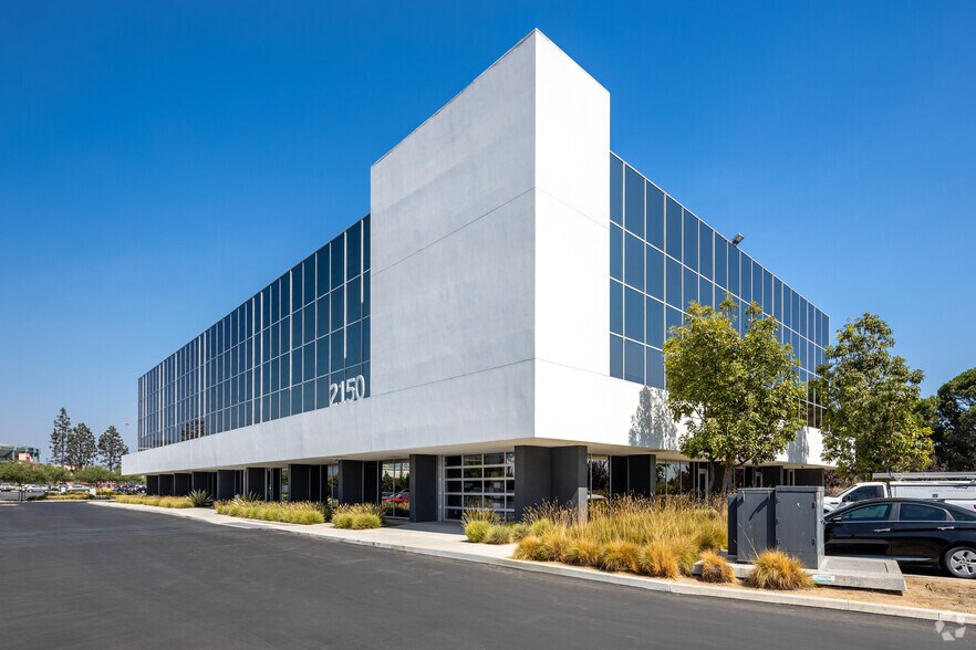 More Photos Of 2150 Towne Centre Pl, Anaheim Unknown For Lease