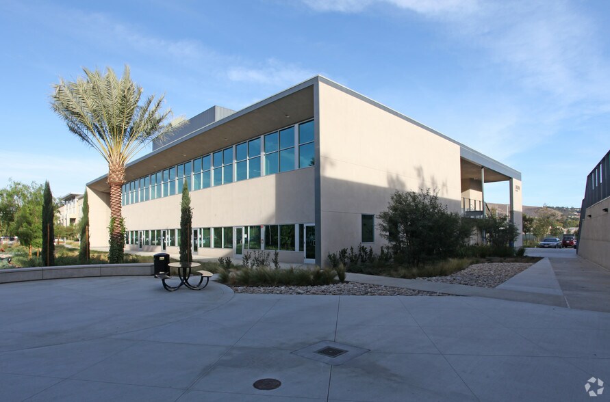 More Photos Of 3660 W Temple Ave, Pomona Office For Lease