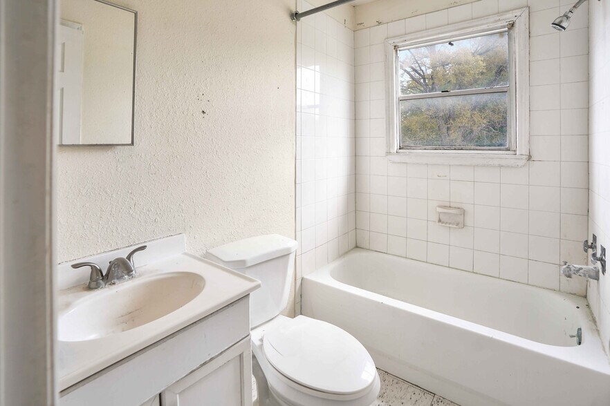 More Photos Of 13301 & 13309 Reeveston Road, Houston Land For Sale