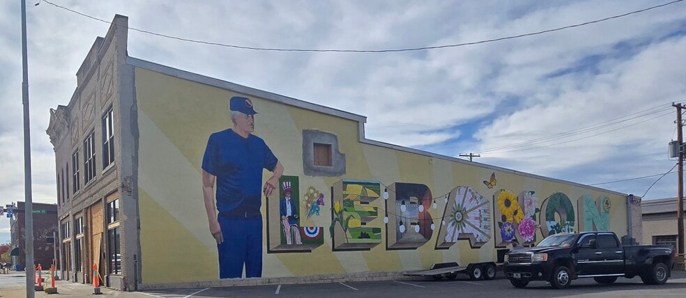 More Photos Of 126 S Lebanon St, Lebanon Storefront For Lease