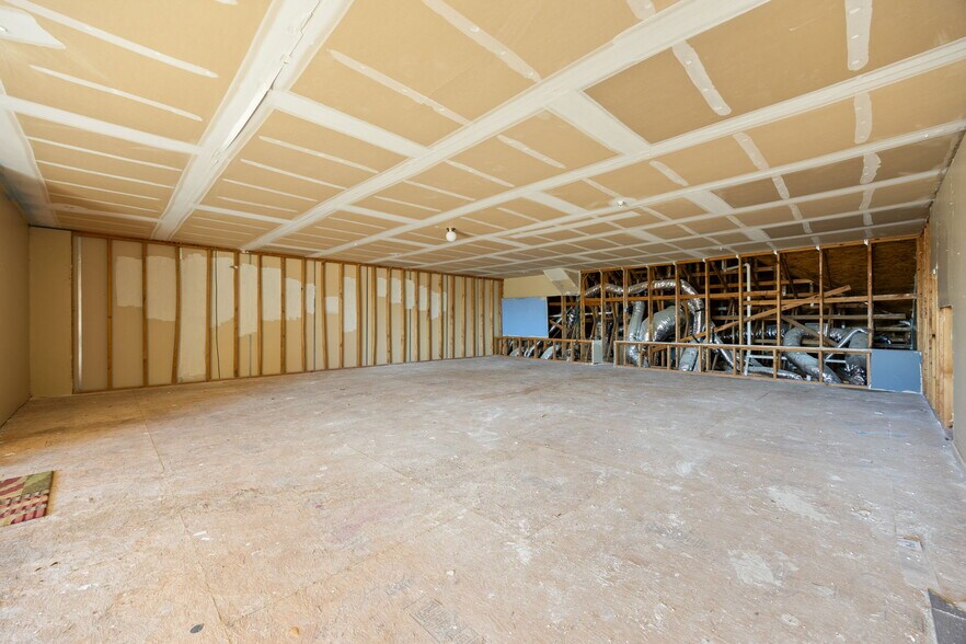 More Photos Of 12989 Bellaire Blvd, Houston Storefront For Sale