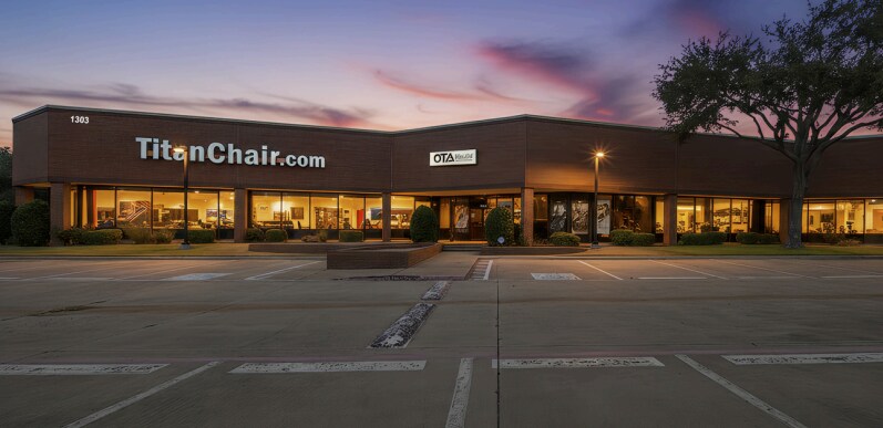 Primary Photo Of 1303 Marsh Ln, Carrollton Warehouse For Lease