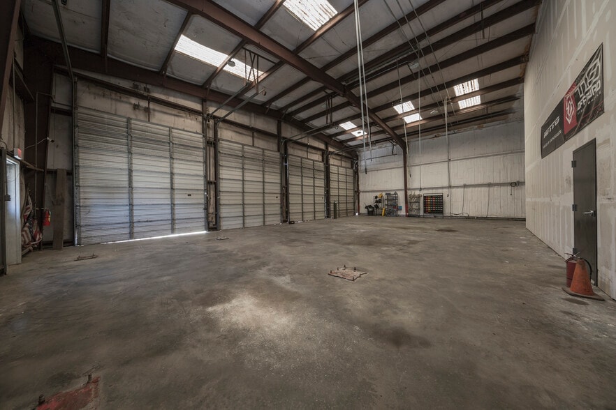 More Photos Of 1903 Cypress St, West Monroe Auto Repair For Sale