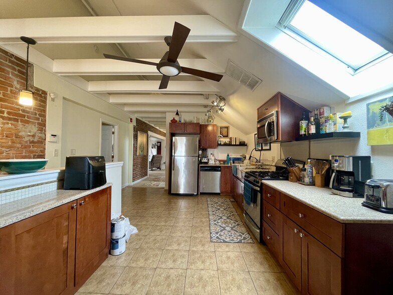 More Photos Of 1000 E 16th Ave, Denver Office Residential For Sale