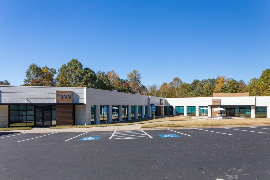 More Photos Of 35 Technology Pky S, Peachtree Corners Office For Lease