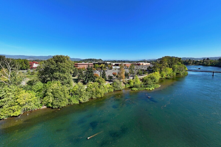 More Photos Of Valley River Center, Eugene Land For Sale