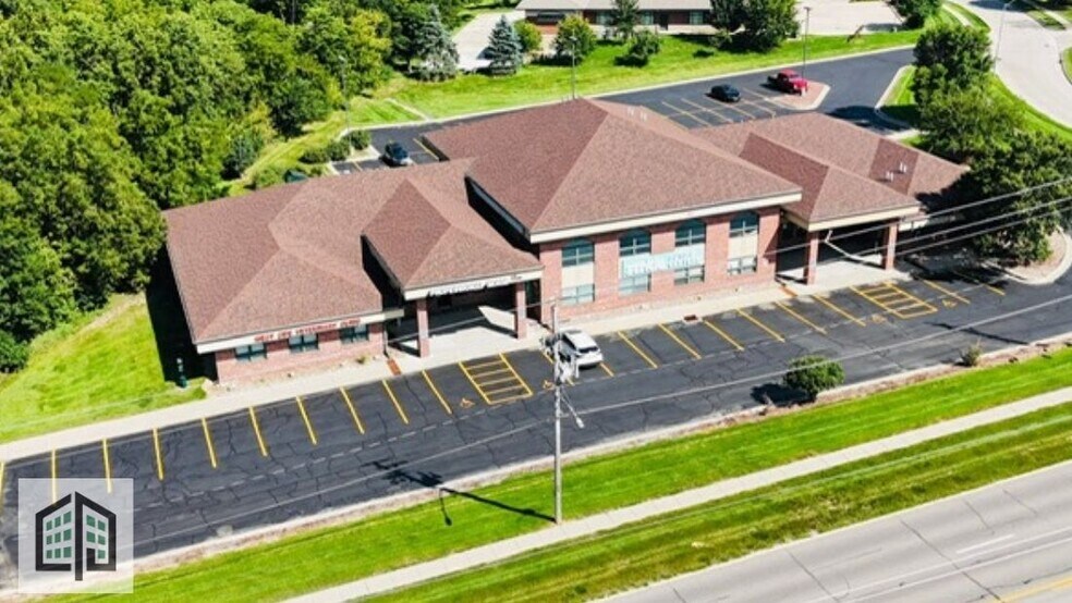 More Photos Of 3001 86th St, Urbandale Medical For Sale