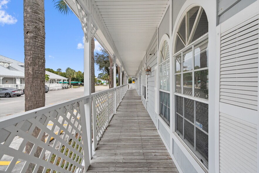 More Photos Of , Fort Myers Office For Sale