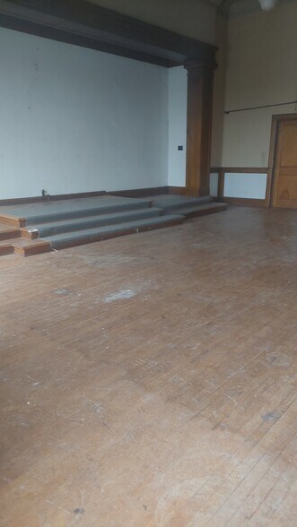 More Photos Of 2-4 E Main St, Watertown Storefront Retail Office For Lease